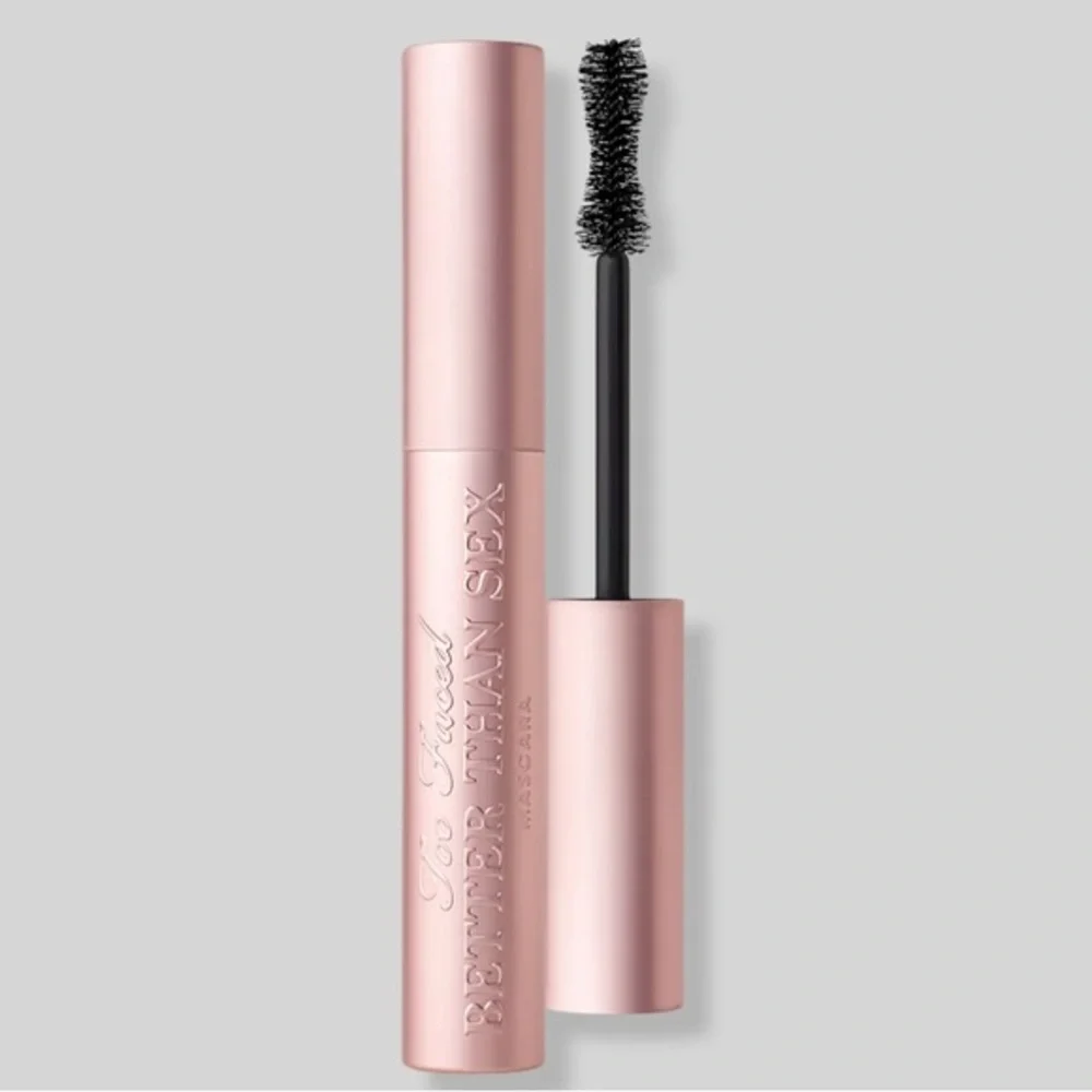 Too Faced Volumizing Mascara - Soft Pink